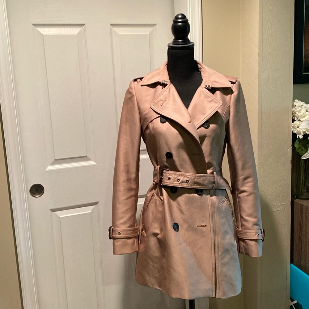 Zara Woman Trenchcoat